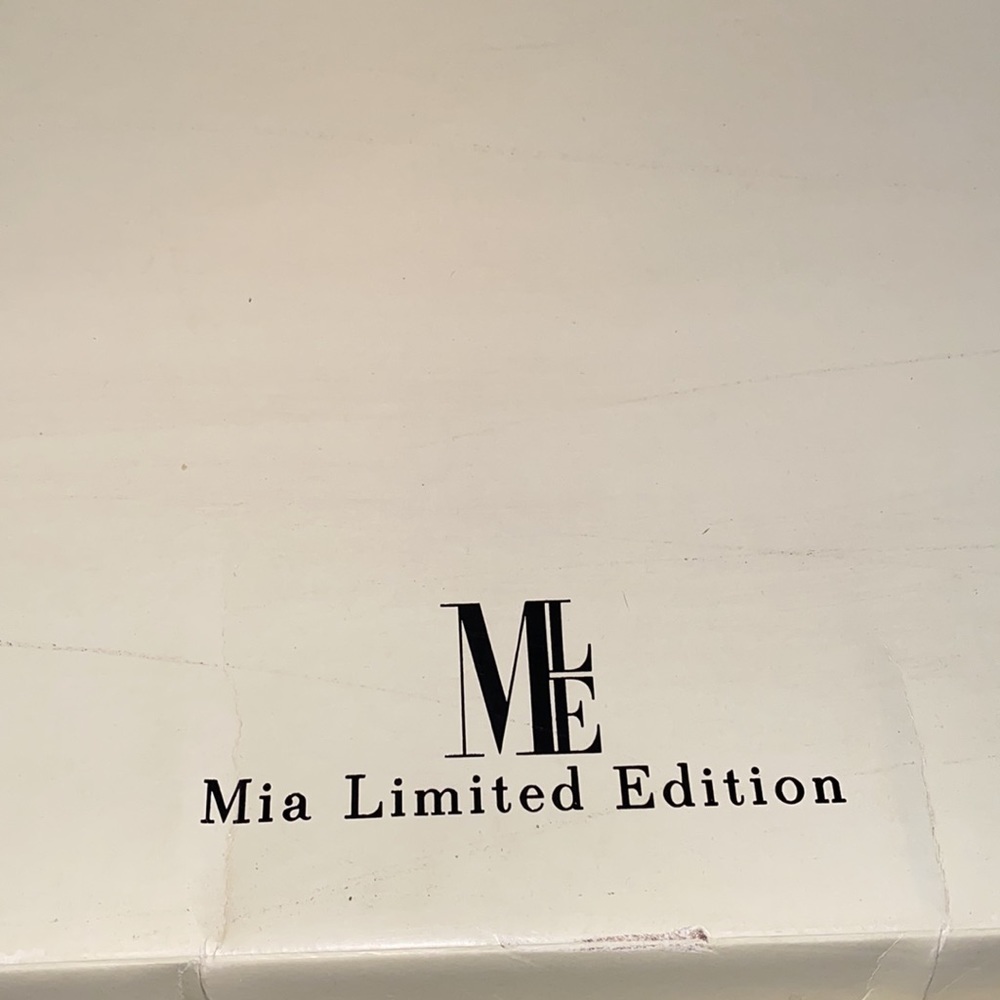 Mia Limited Edition knee high Leather boots, dirty white size 8.5M - Picture 11 of 14